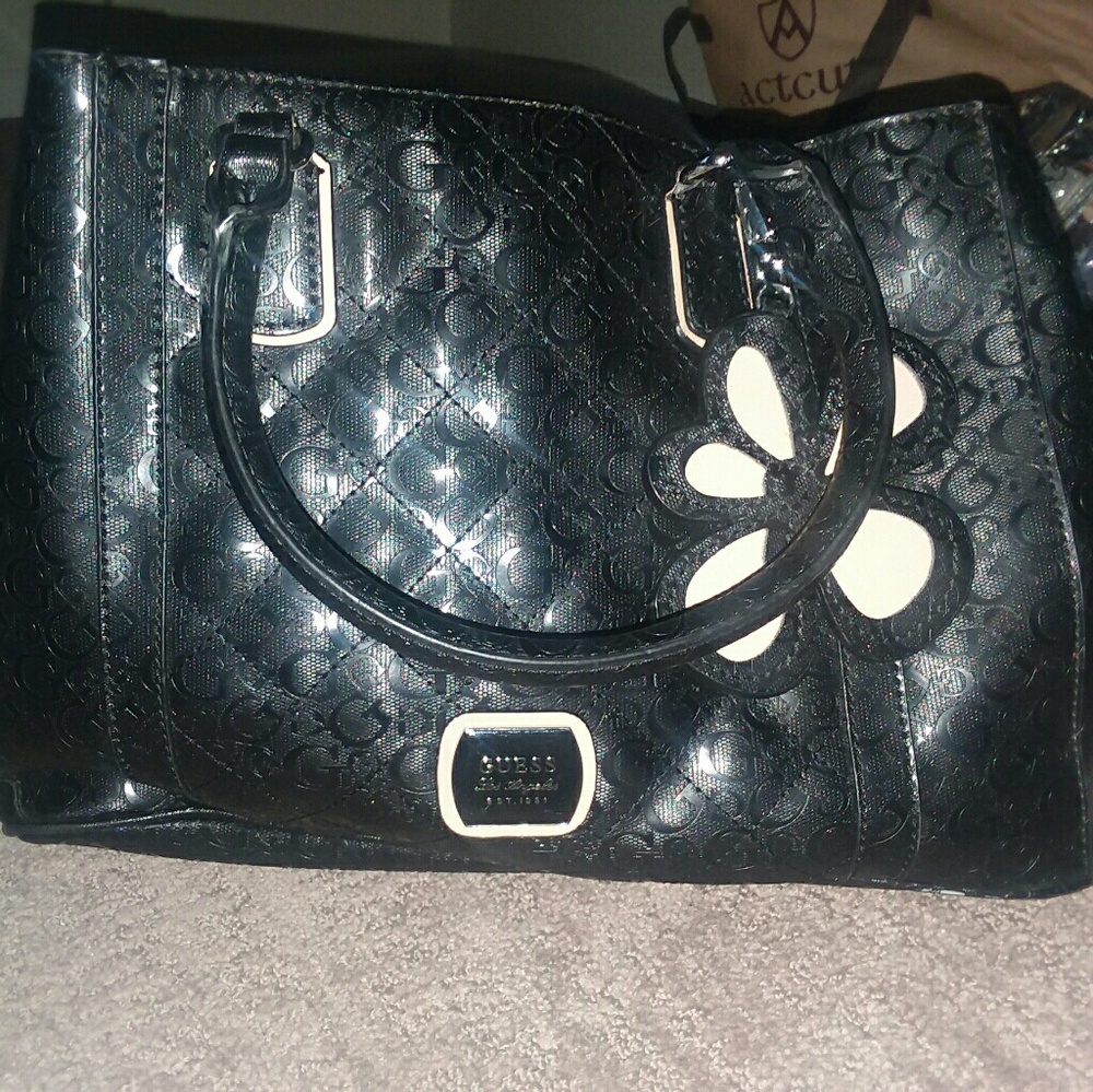 Black Guess purse